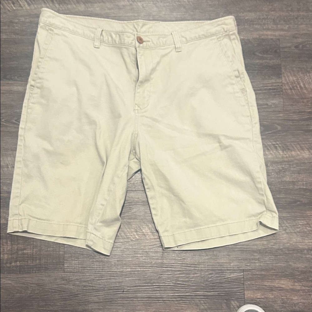 Tommy Bahama Men's Light Khaki Flat Front Shorts